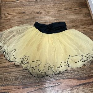 Revolution Dancewear. Size SC/Small child. Style RC 17107. Gold /yellow/ tutu